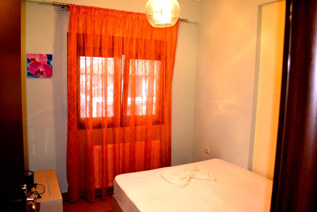 Αmalia Lux Villas Vrasná Zimmer foto