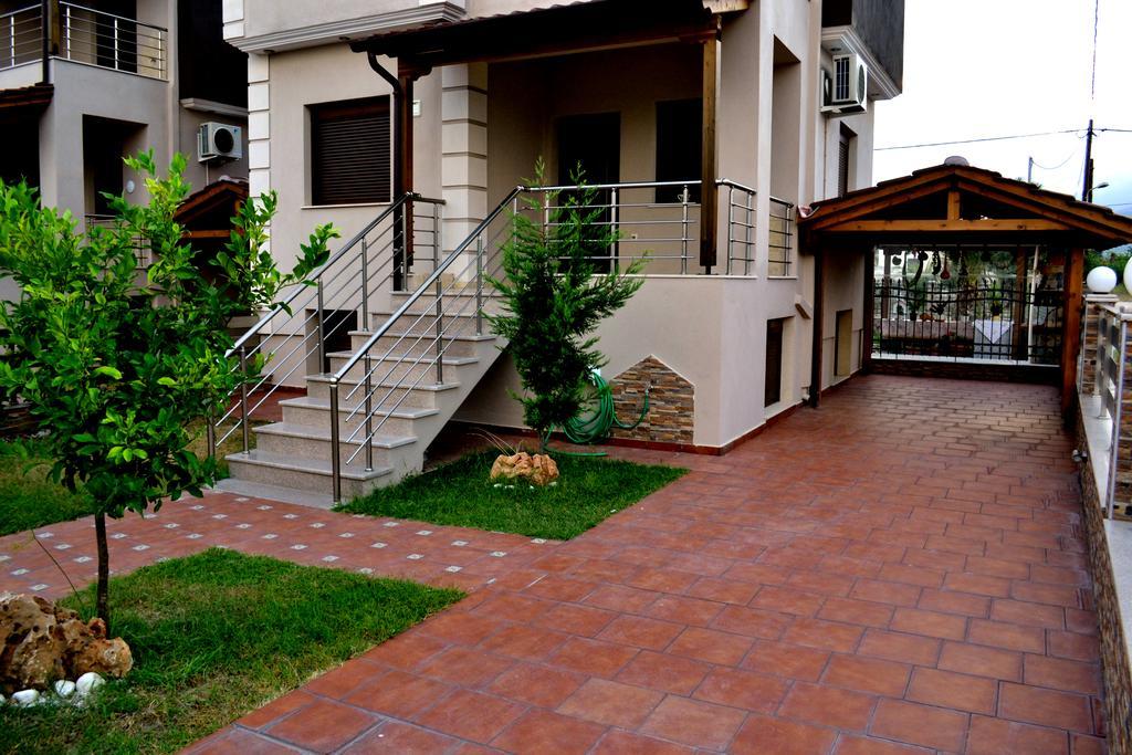 Αmalia Lux Villas Vrasná Zimmer foto